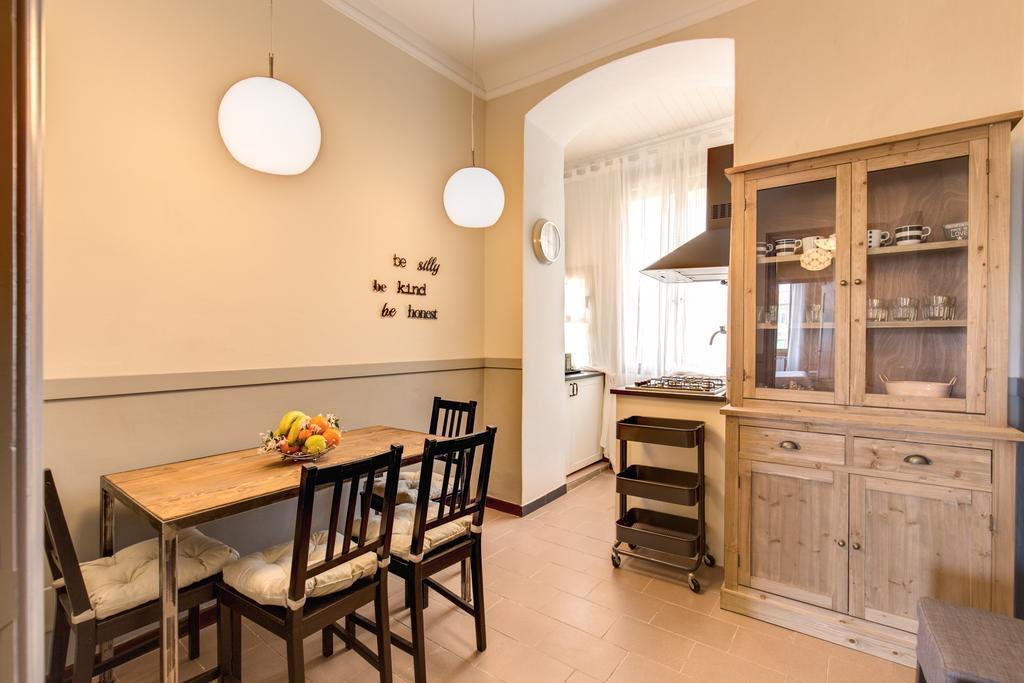 Cinque Terre The Harbour Apt - Two Bathrooms La Spezia Room photo